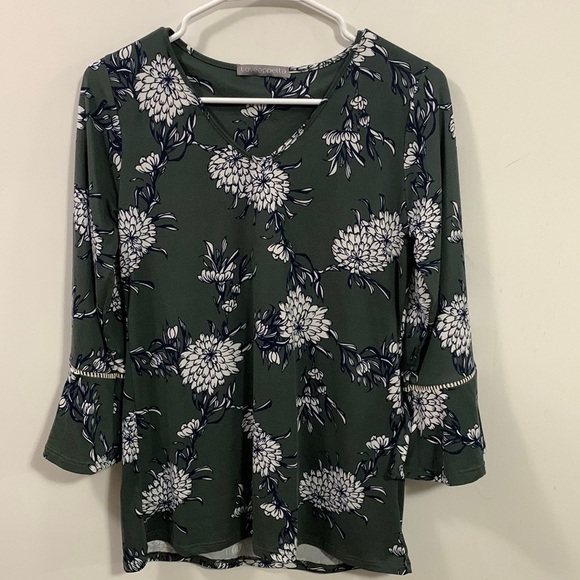 Loveappella Tops - Loveappella Women’s V Neck long sleeve tunic some high low very cute good cond